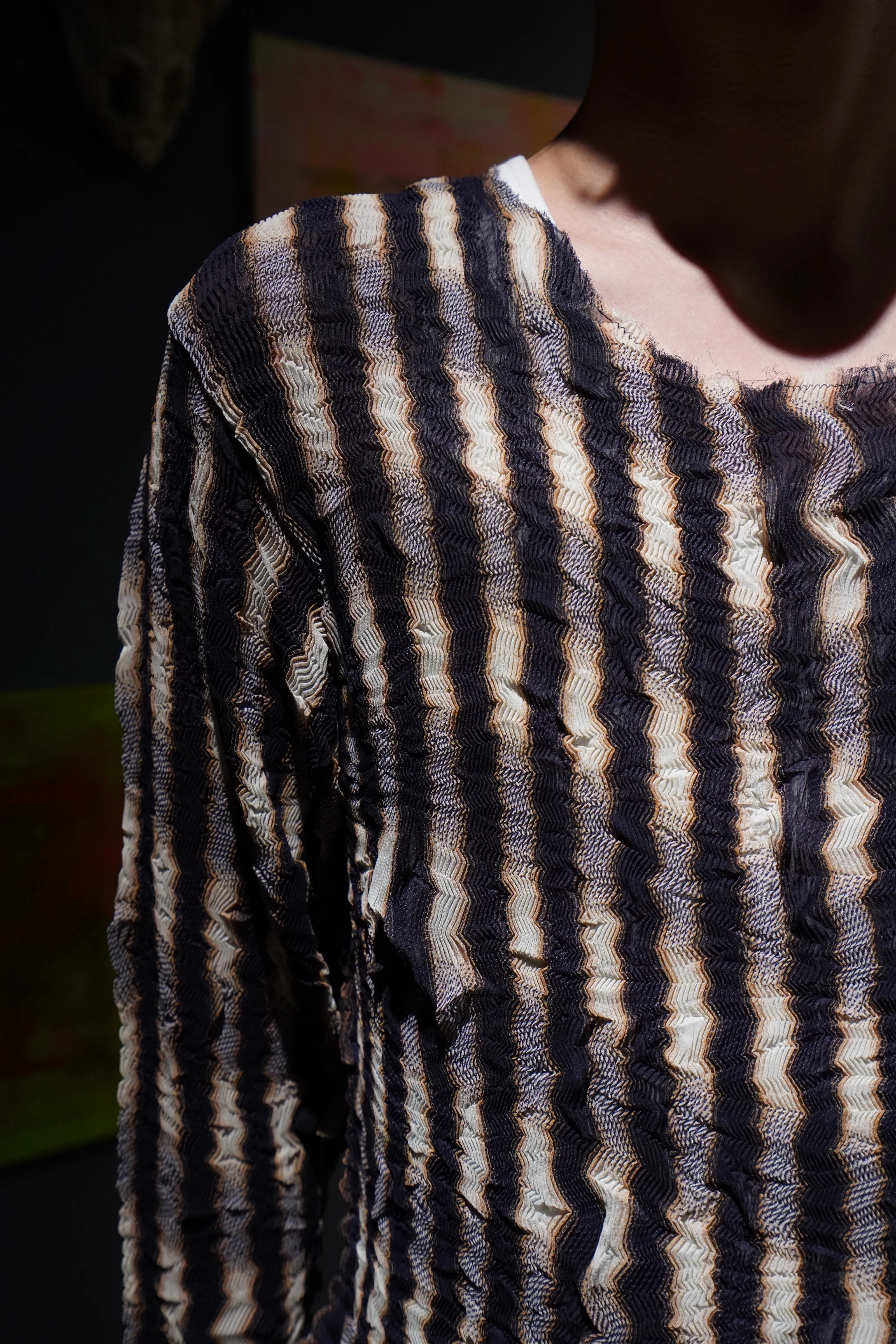 SUGARHILL SHEER PLEATED OMBRE PLAID TOPS (INDIGO&BROWN)