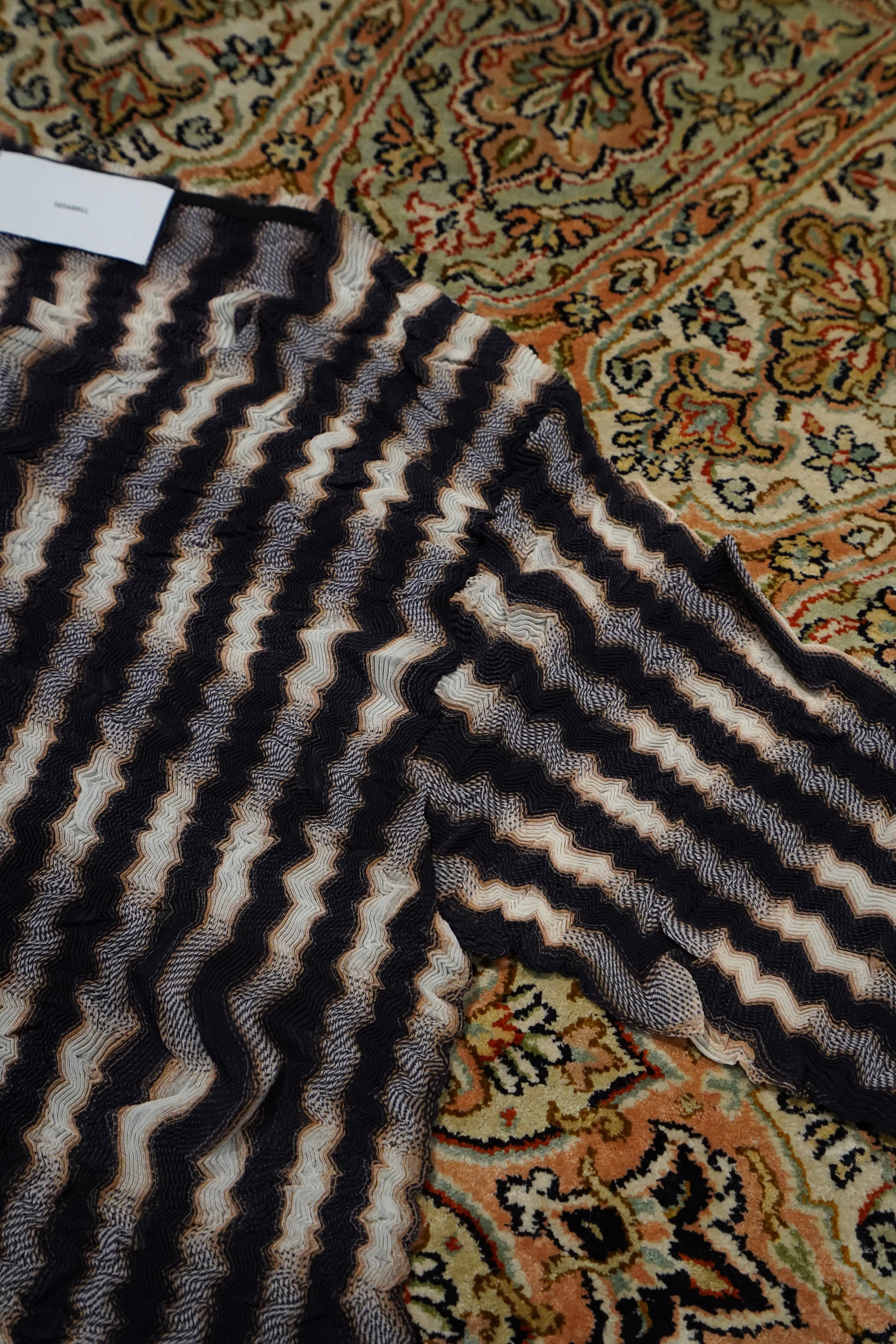 SUGARHILL SHEER PLEATED OMBRE PLAID TOPS (INDIGO&BROWN)