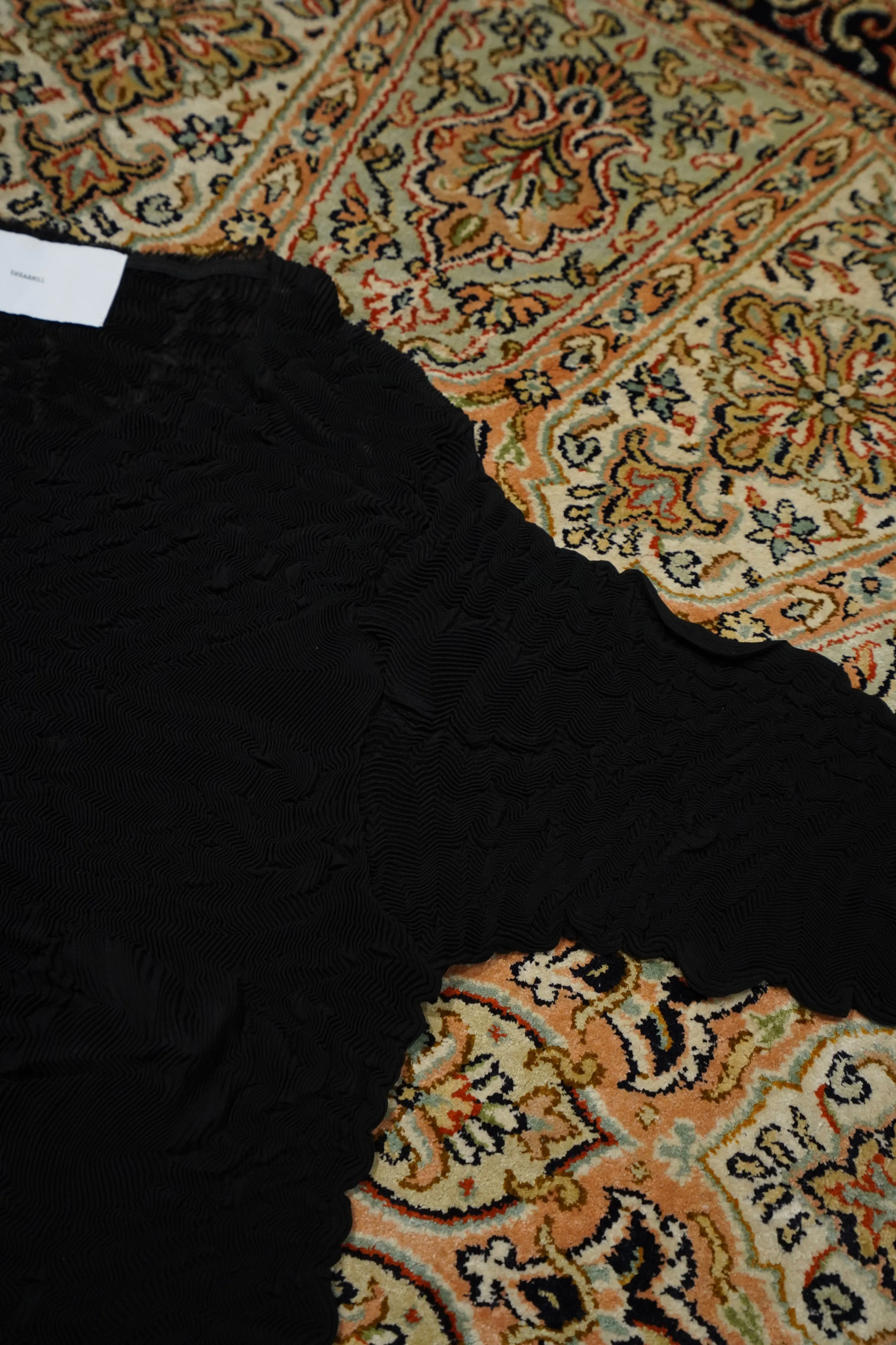 SUGARHILL SHEER PLEATED TOPS (BLACK)