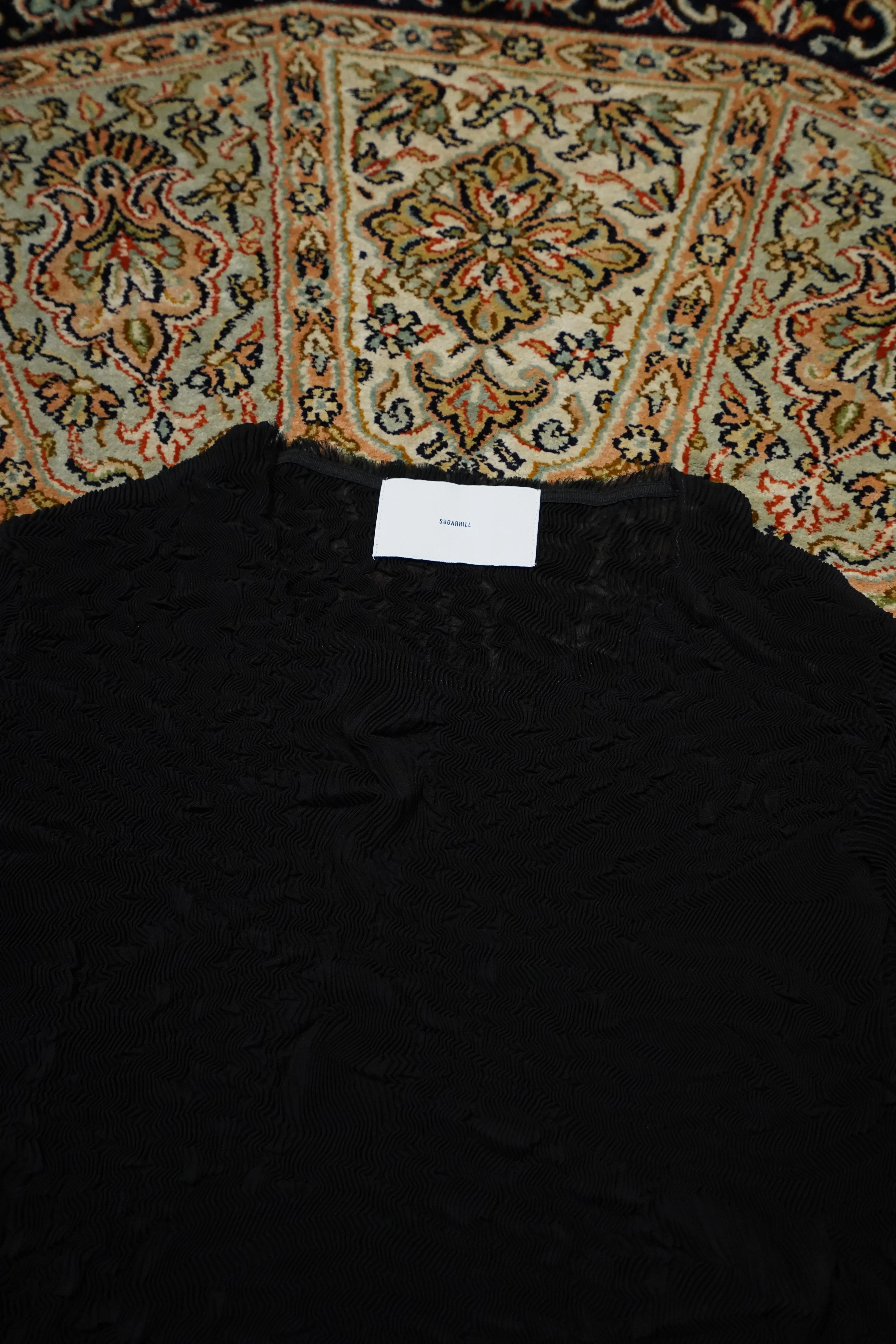 SUGARHILL SHEER PLEATED TOPS (BLACK)