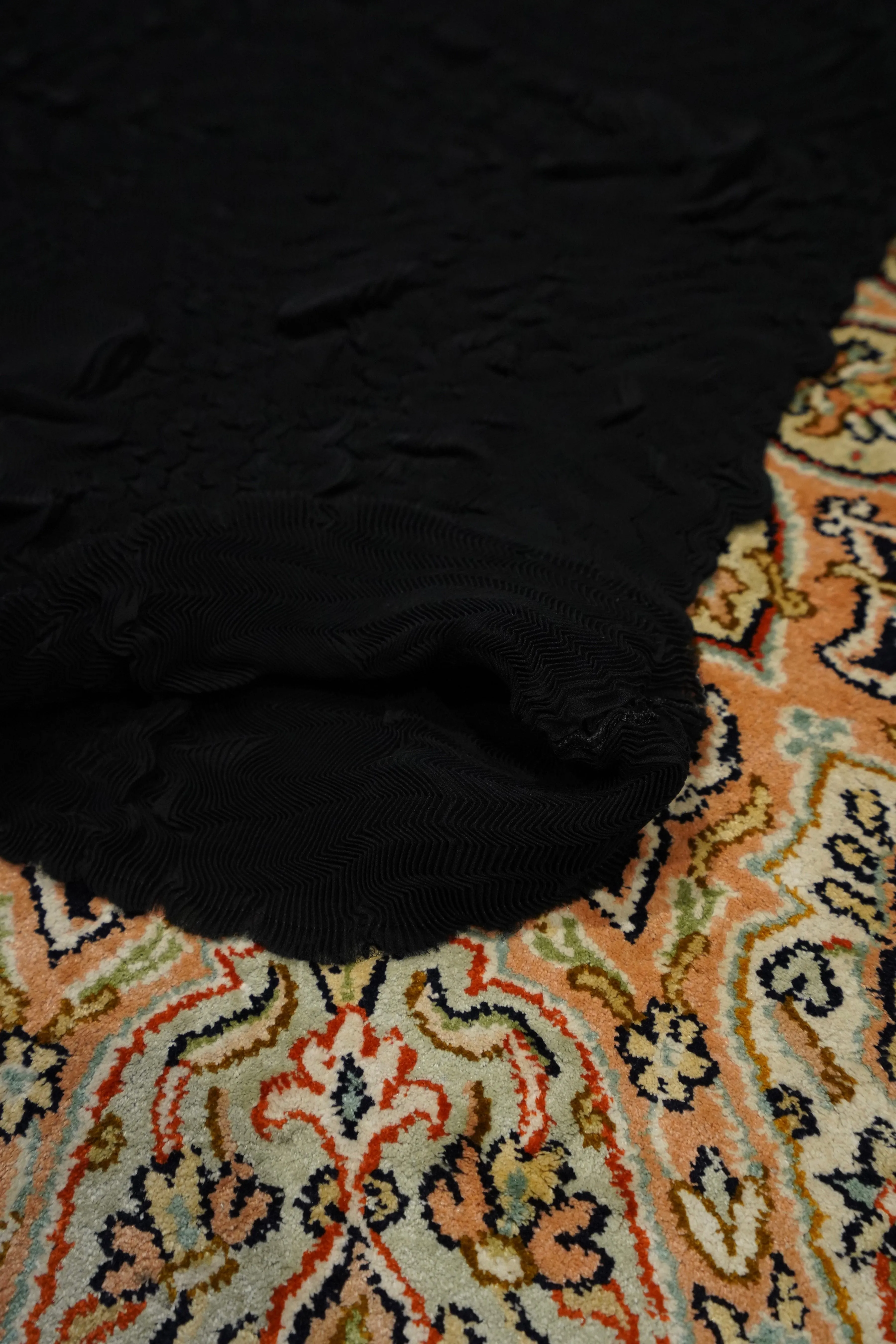 SUGARHILL SHEER PLEATED TOPS (BLACK)